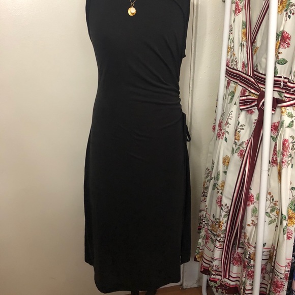 Black dress - Picture 2 of 3